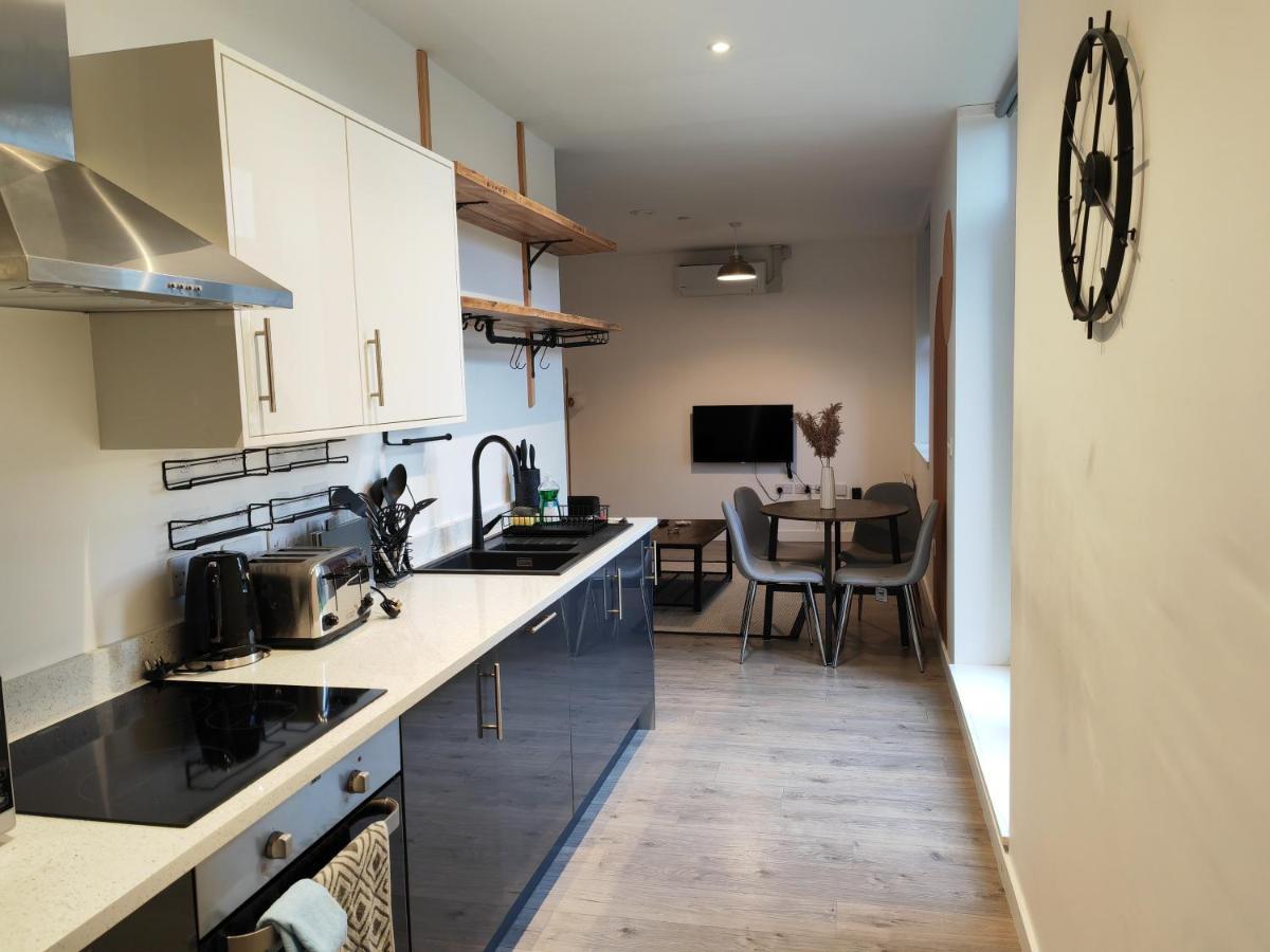 404 Bayard Plaza 2 Bedroom Apartment With Outside Terrace Peterborough Buitenkant foto